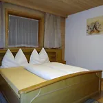 Gaestehaus Birkenheim Bed & Breakfast Zell am Ziller
