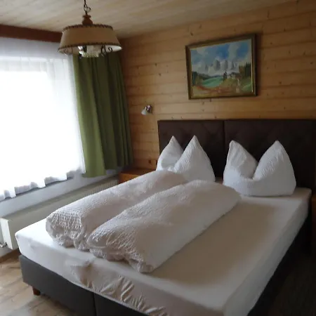 Gaestehaus Birkenheim Alojamento de Acomodação e Pequeno-almoço Zell am Ziller